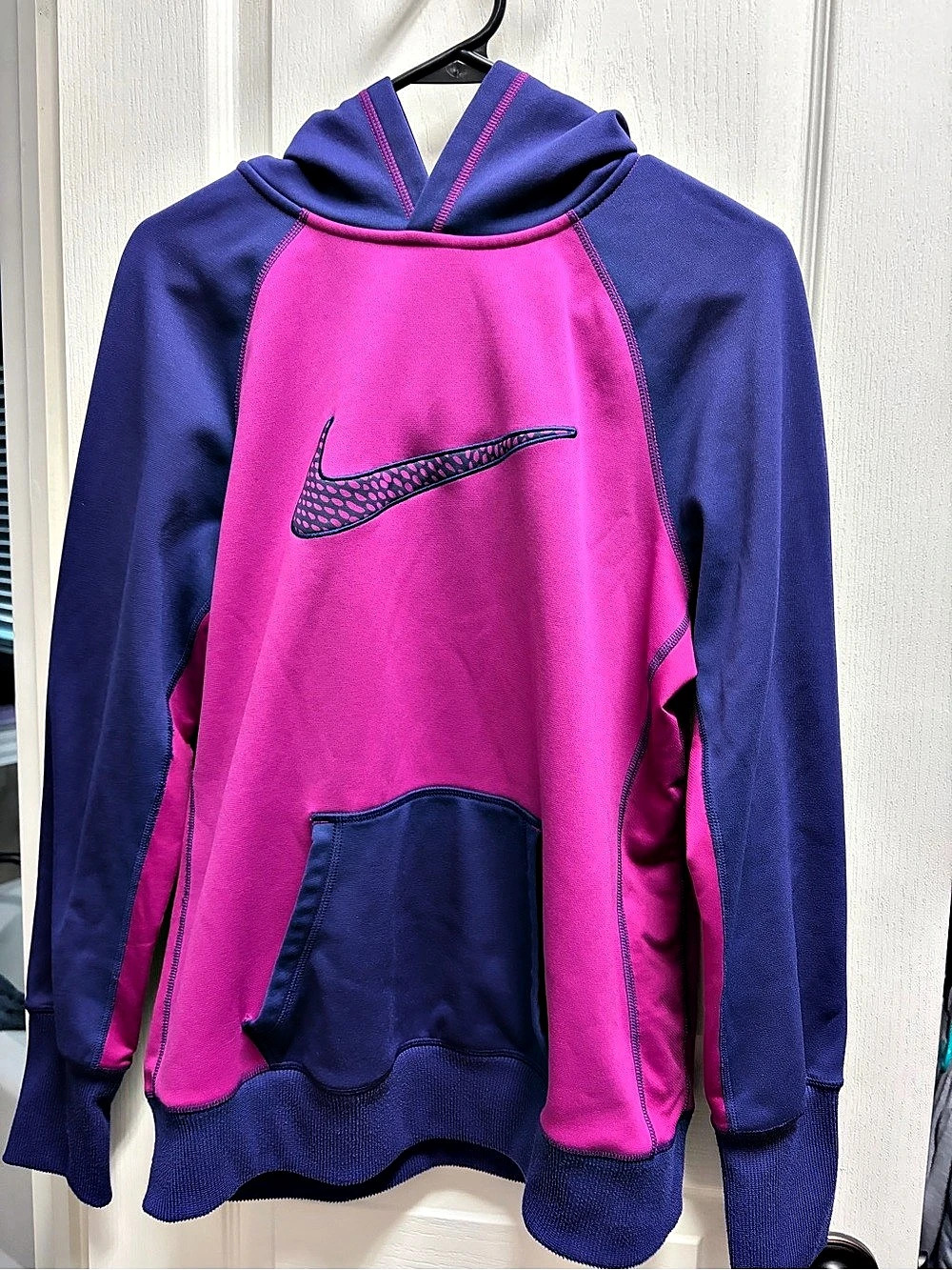 Nike Therma-FIT Colorblock Hoodie Pink Purple Size Large